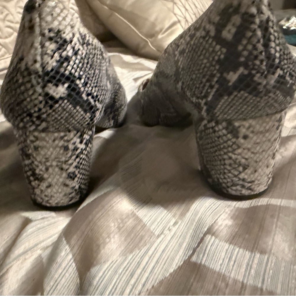 Corso Como Snakeskin Patterned Women's Block heels - Picture 2 of 7